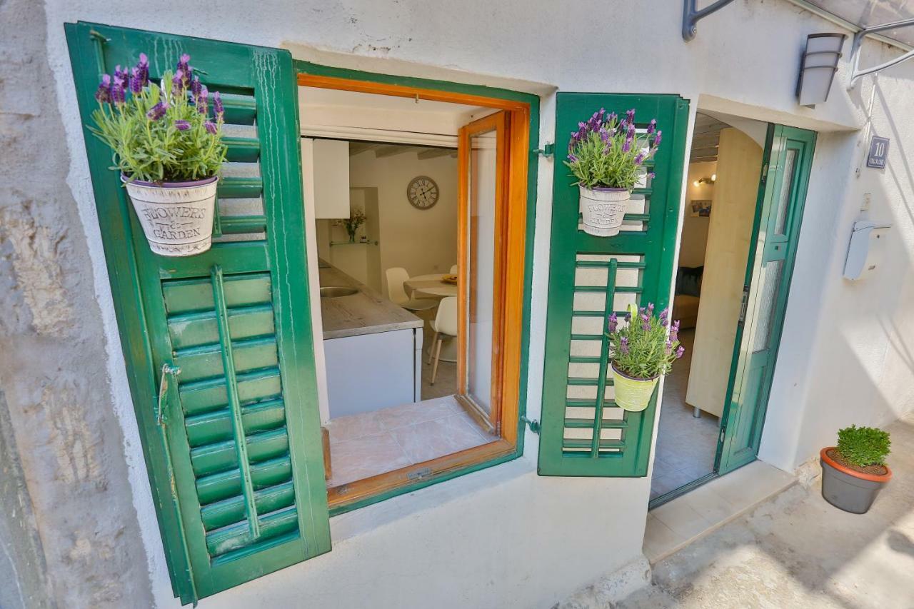 Apartman Dioniz Split Exteriör bild
