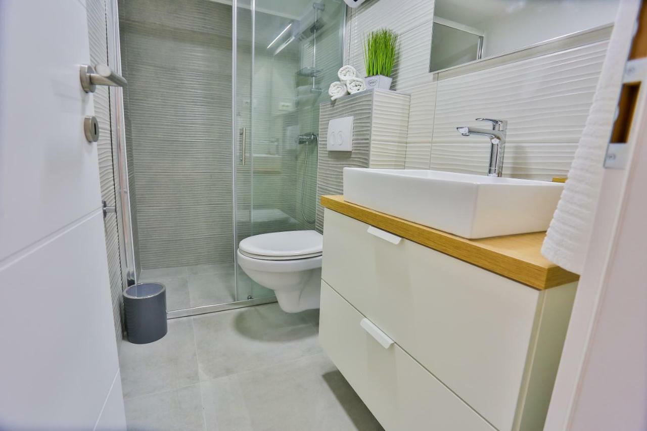Apartman Dioniz Split Exteriör bild