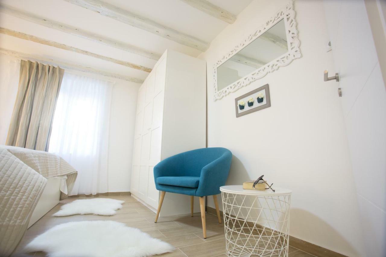 Apartman Dioniz Split Exteriör bild